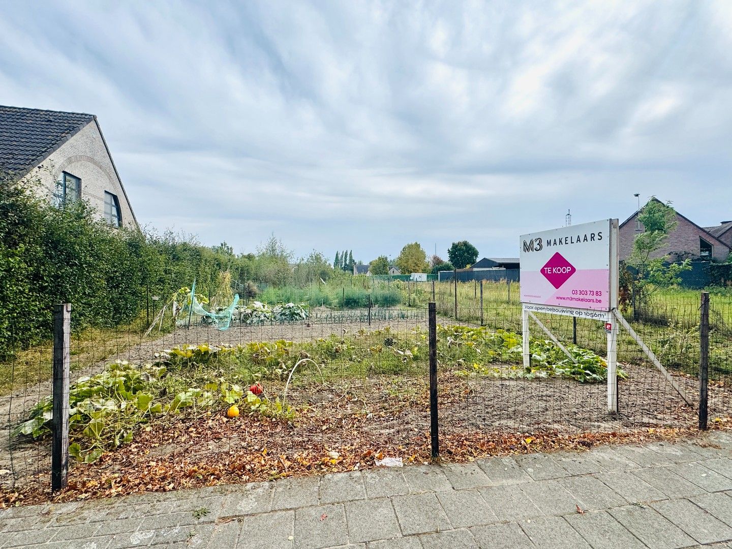 Unieke bouwgrond voor open bebouwing met ZO oriëntatie! foto {{pictureIndex}}