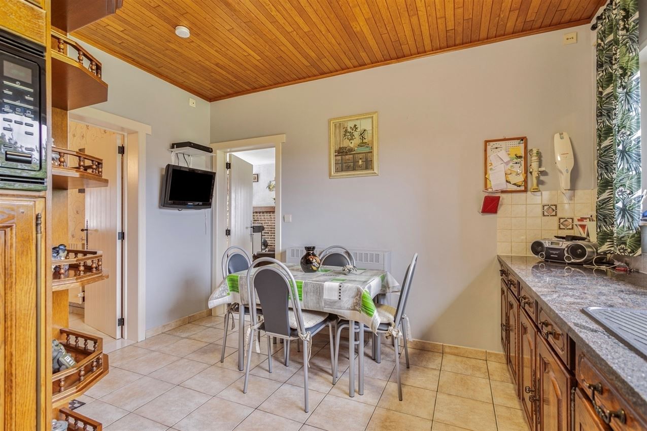 Instapklare woning, 3slk, met weiland 52a foto 13