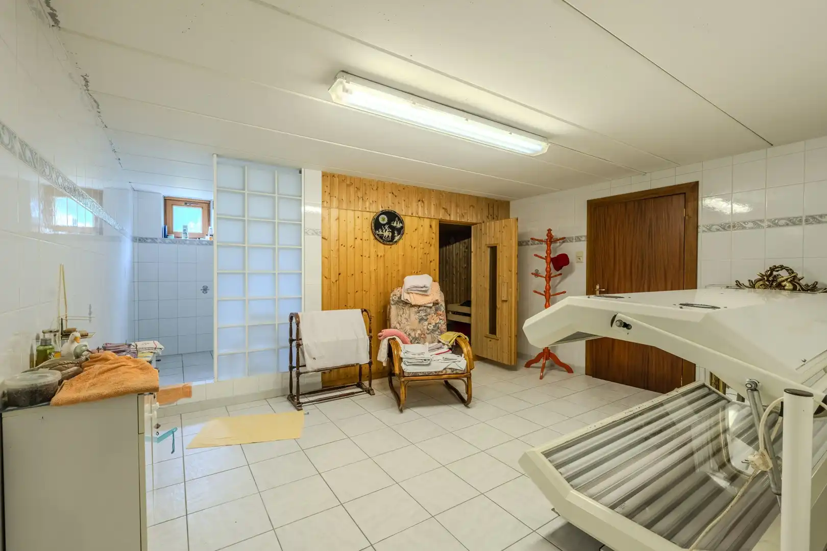 Ruime villa met mooie tuin foto 26