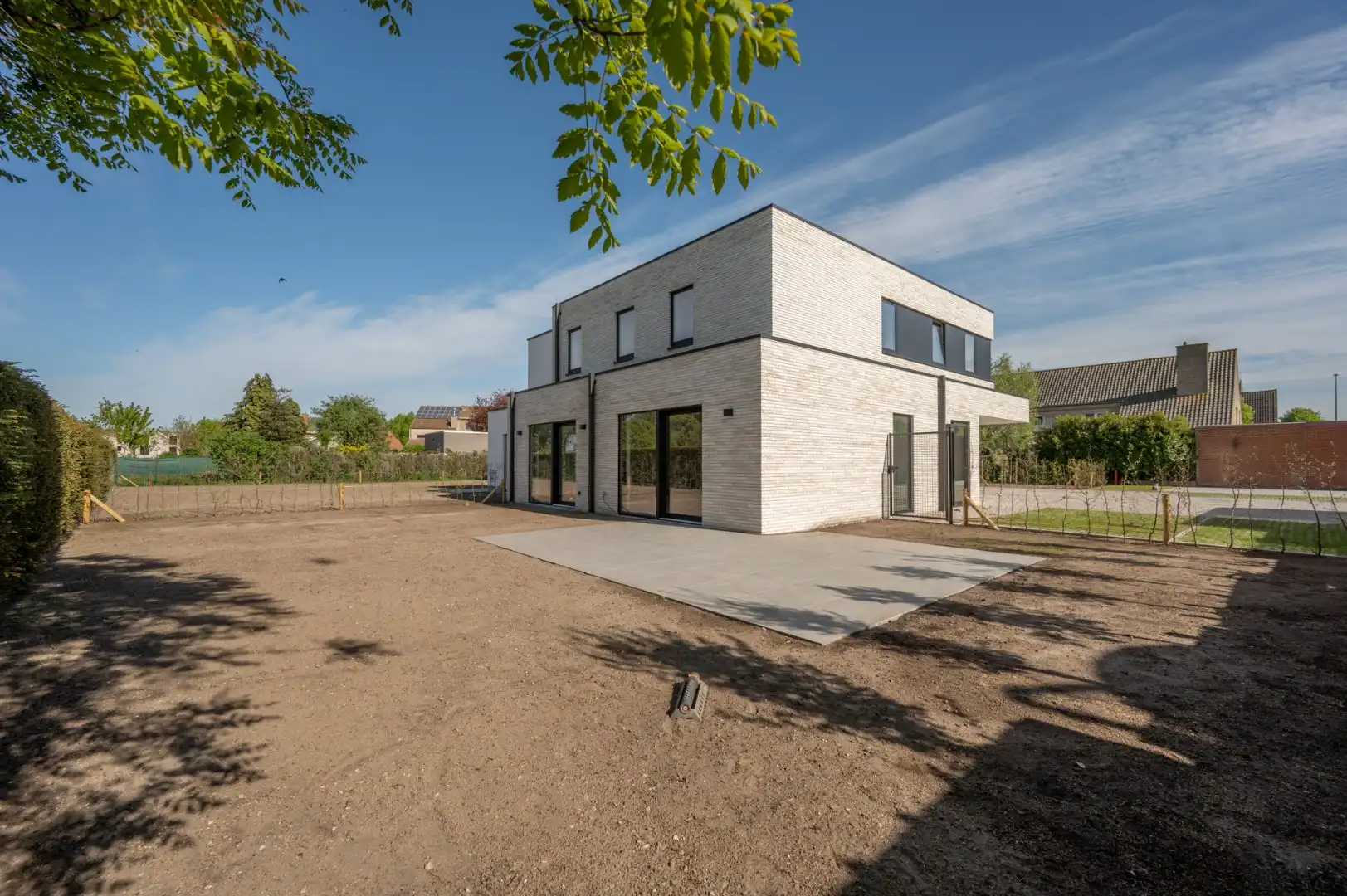 Wonen in alle rust, unieke koopkans midden het centrum in Sijsele (Damme). foto 17