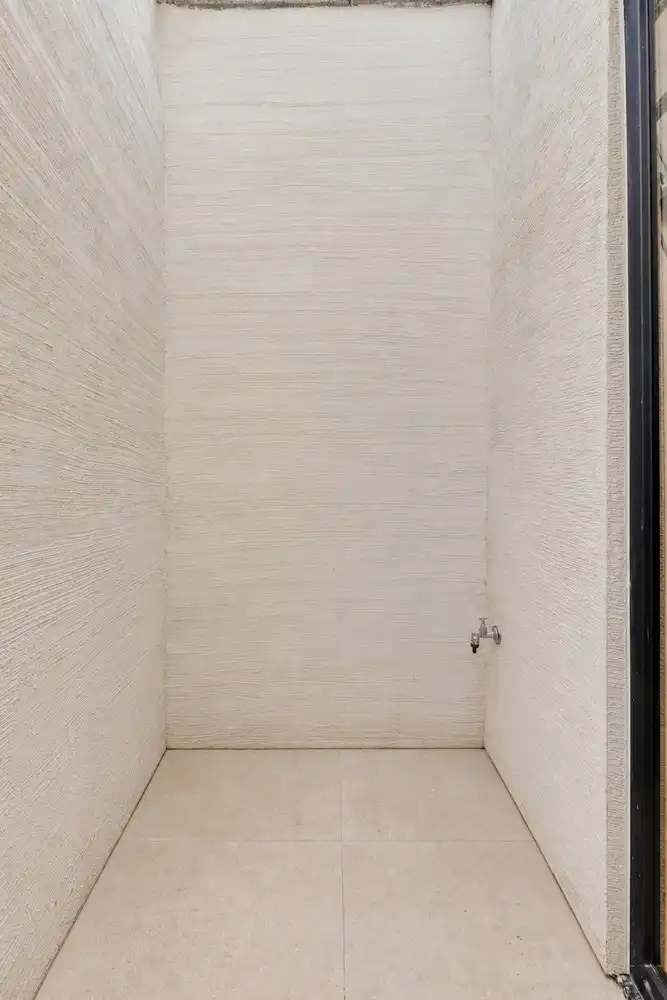 Charmante vernieuwbouwwoning met 3 slaapkamers en koer foto 6