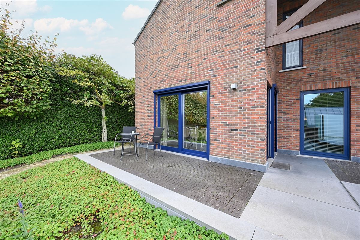 Zeer ruime villa met mogelijkheid voor praktijk of zorgwoning foto 23