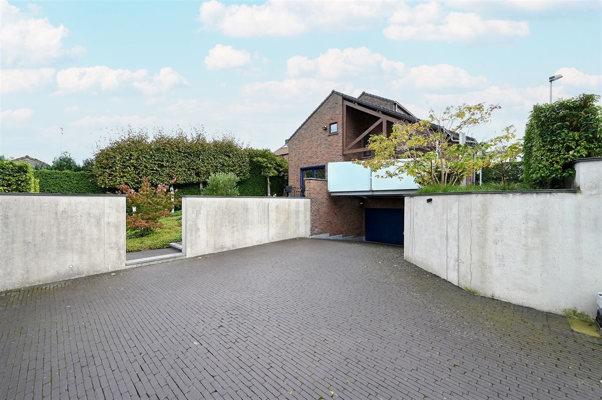 Zeer ruime villa met mogelijkheid voor praktijk of zorgwoning foto 23