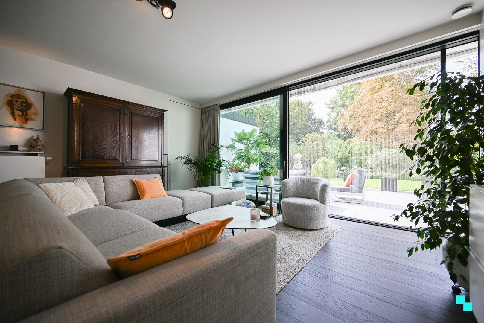 Uitzonderlijk hoogwaardig afgewerkt gelijkvloers appartement langs de Mandel foto 6