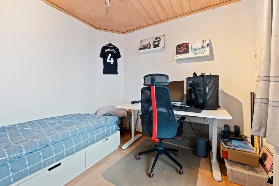 OP TE FRISSEN STADSWONING IN SINT-TRUIDEN foto 20