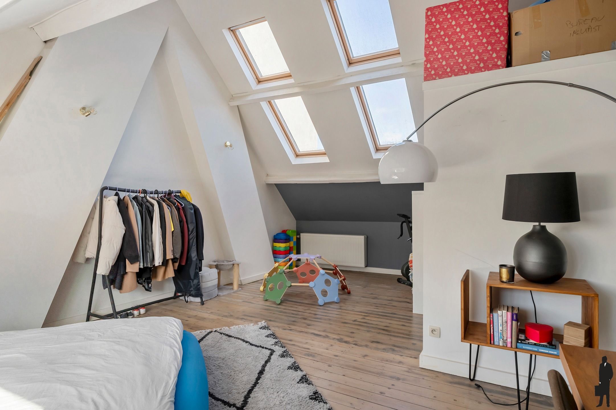 Instapklare burgerwoning met ruime tuin foto 16