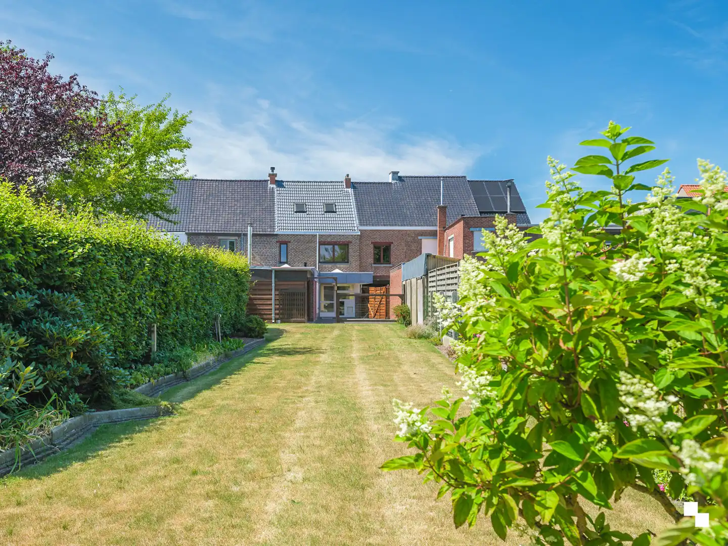 Op te frissen woning met gezellige tuin in het hart van Merelbeke foto 27