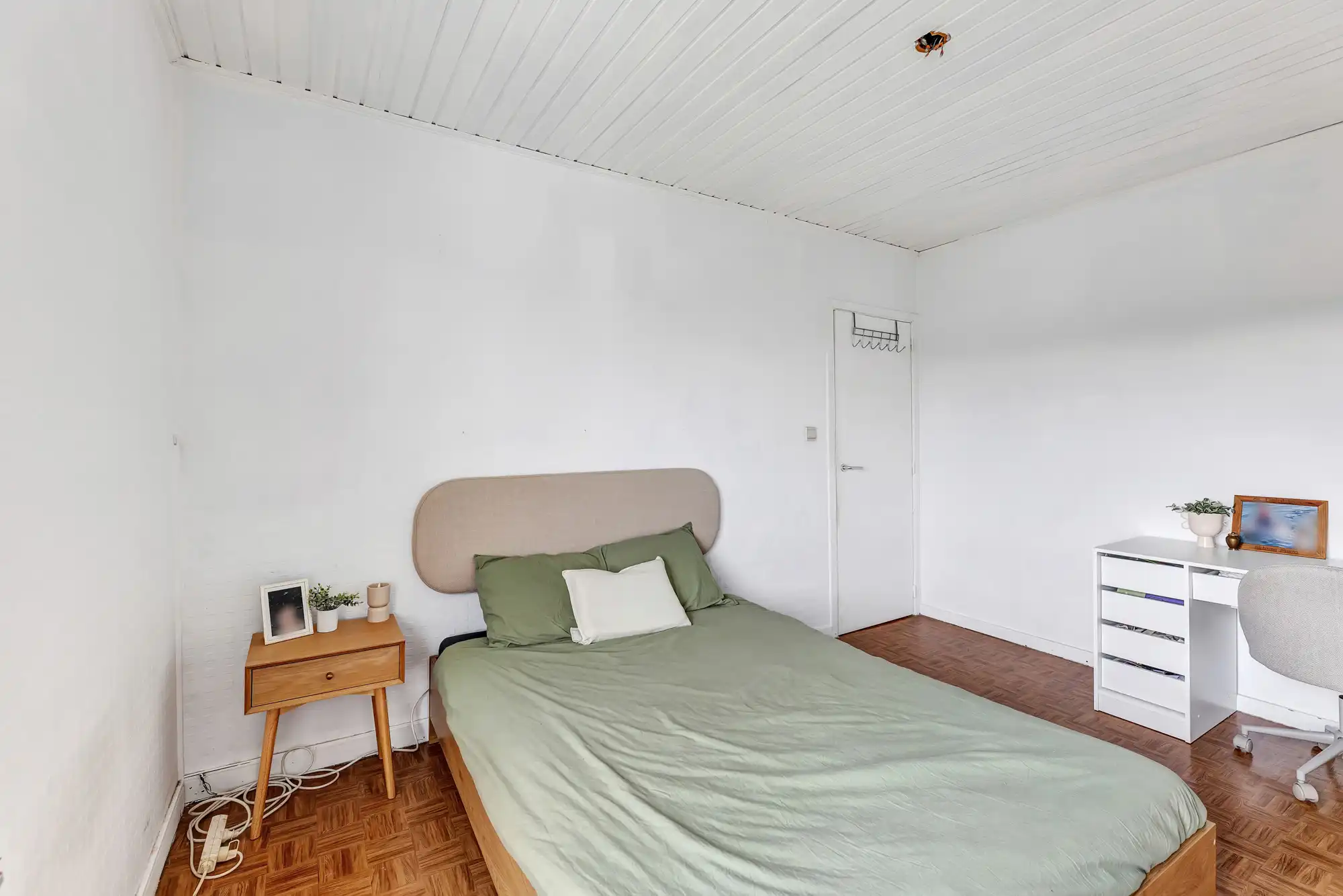 Strategisch gelegen, instapklare woning met veel potentieel foto 17