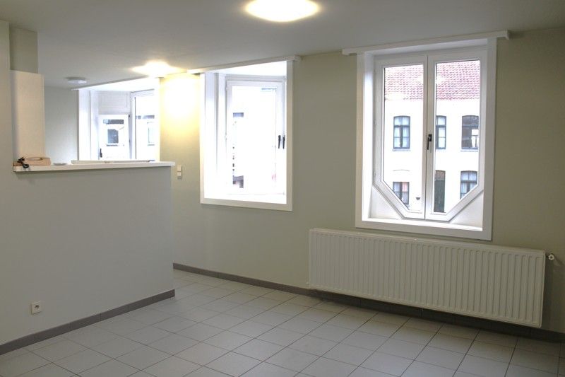 Tweeslaapkamer appartement in het centrum van Sint-Baafs-Vijve ZONDER SYNDICKOSTEN! foto 4