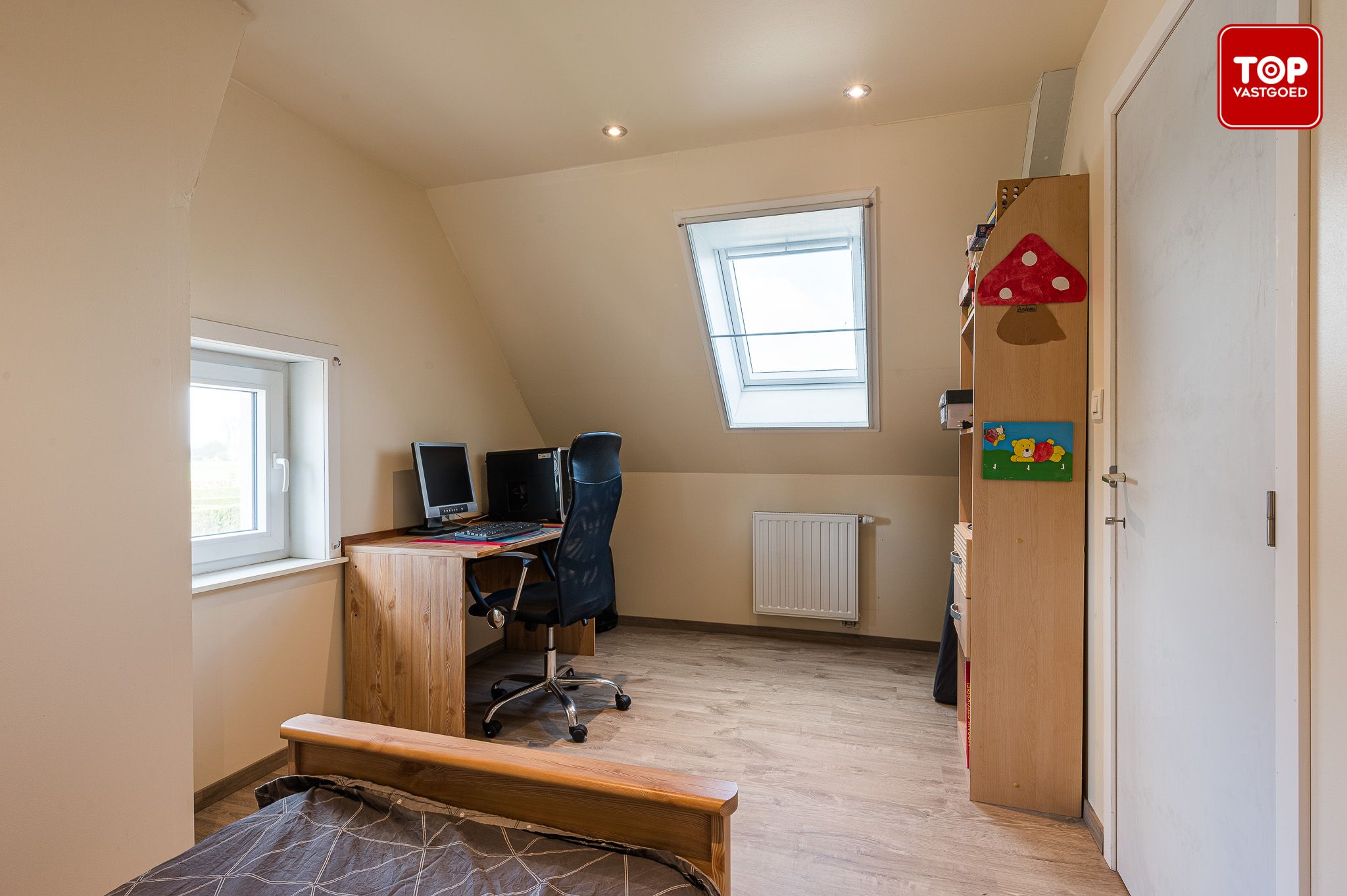 instapklare woning met zicht op uitgestrekte velden foto 20