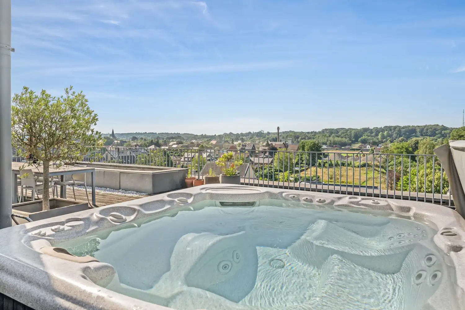 Unieke industriële loft van 240 m² met panoramisch dakterras van 96 m², jacuzzi en sauna foto 28
