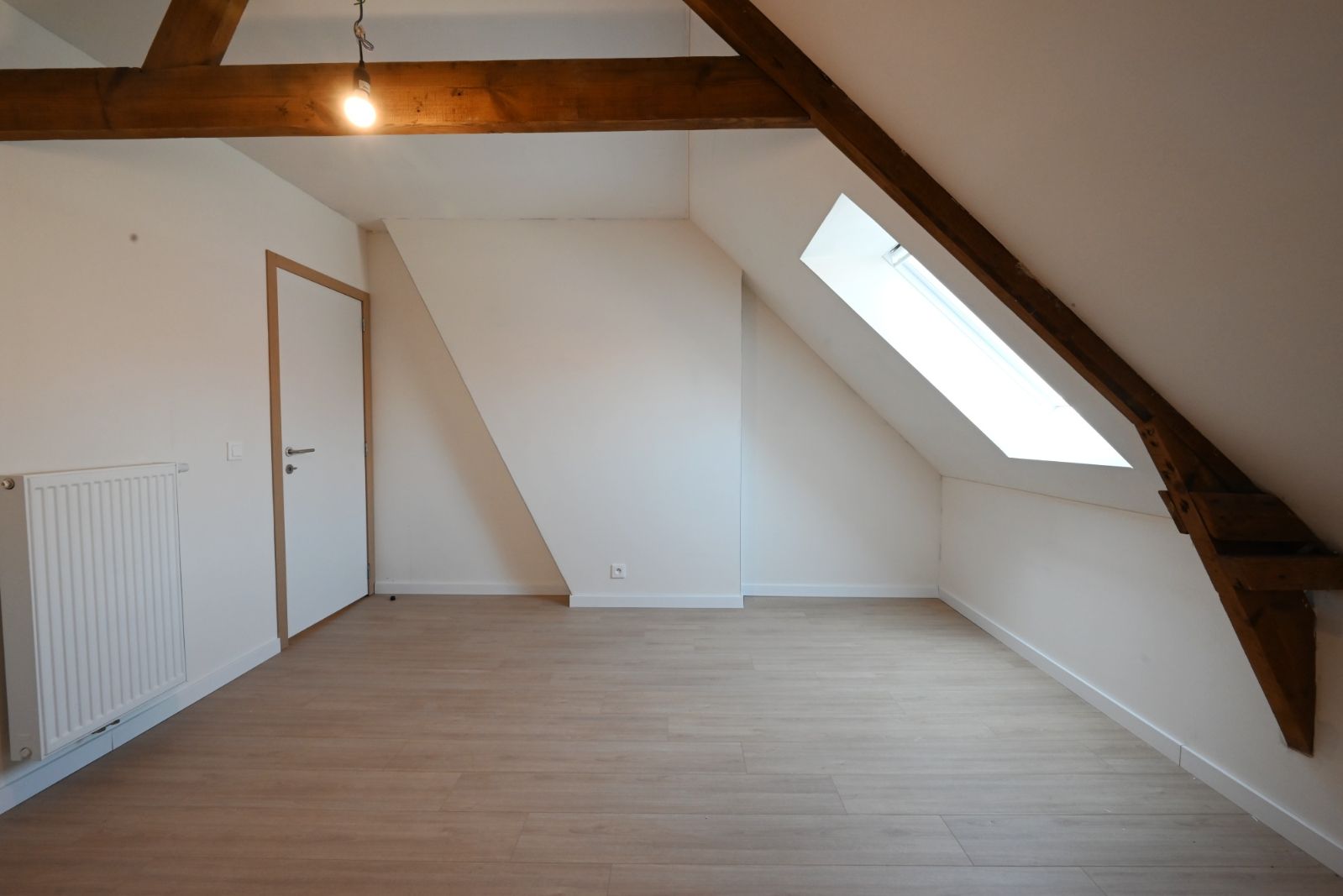 Gerenoveerde woning met 3 slaapkamers foto 13
