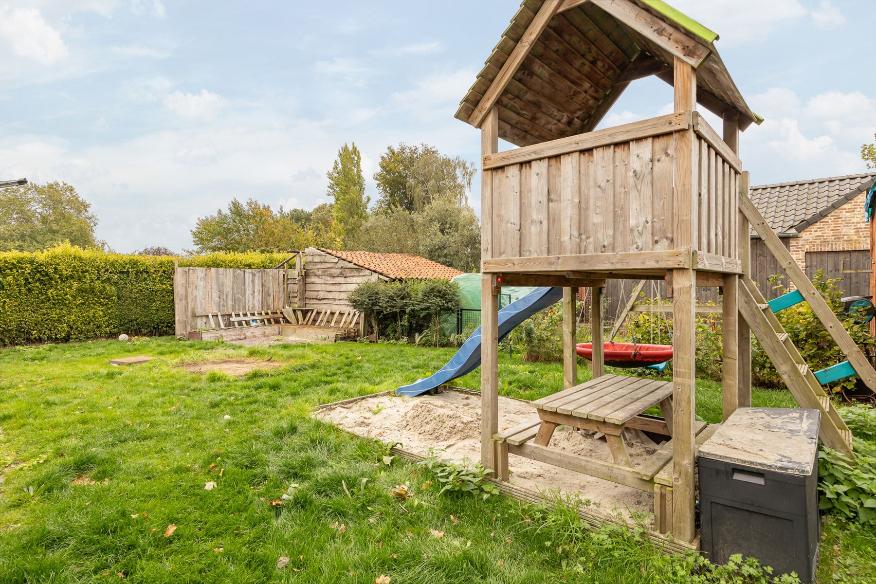 Karaktervolle gerenoveerde woning op een perceel van ca 780 m². foto 21