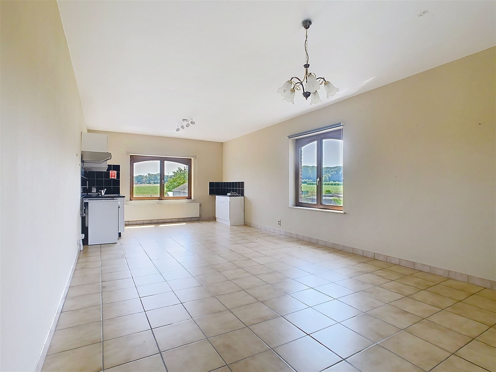 Ruime landelijke woning, bijgebouw, tuin en weide, 75a 79ca foto 24