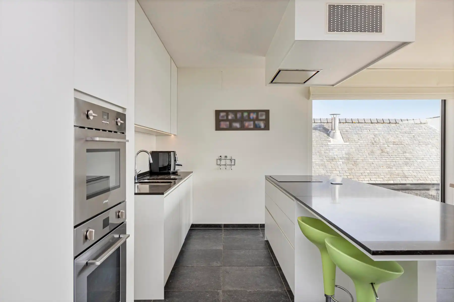 Modern recent appartement met 3 slaapkamers en groot terras ! foto 9