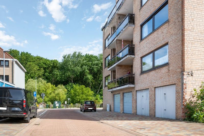 Ruim 2 slpk app. kortbij het Maria Hendrikapark en het AZ Damiaan ziekenhuis foto 4