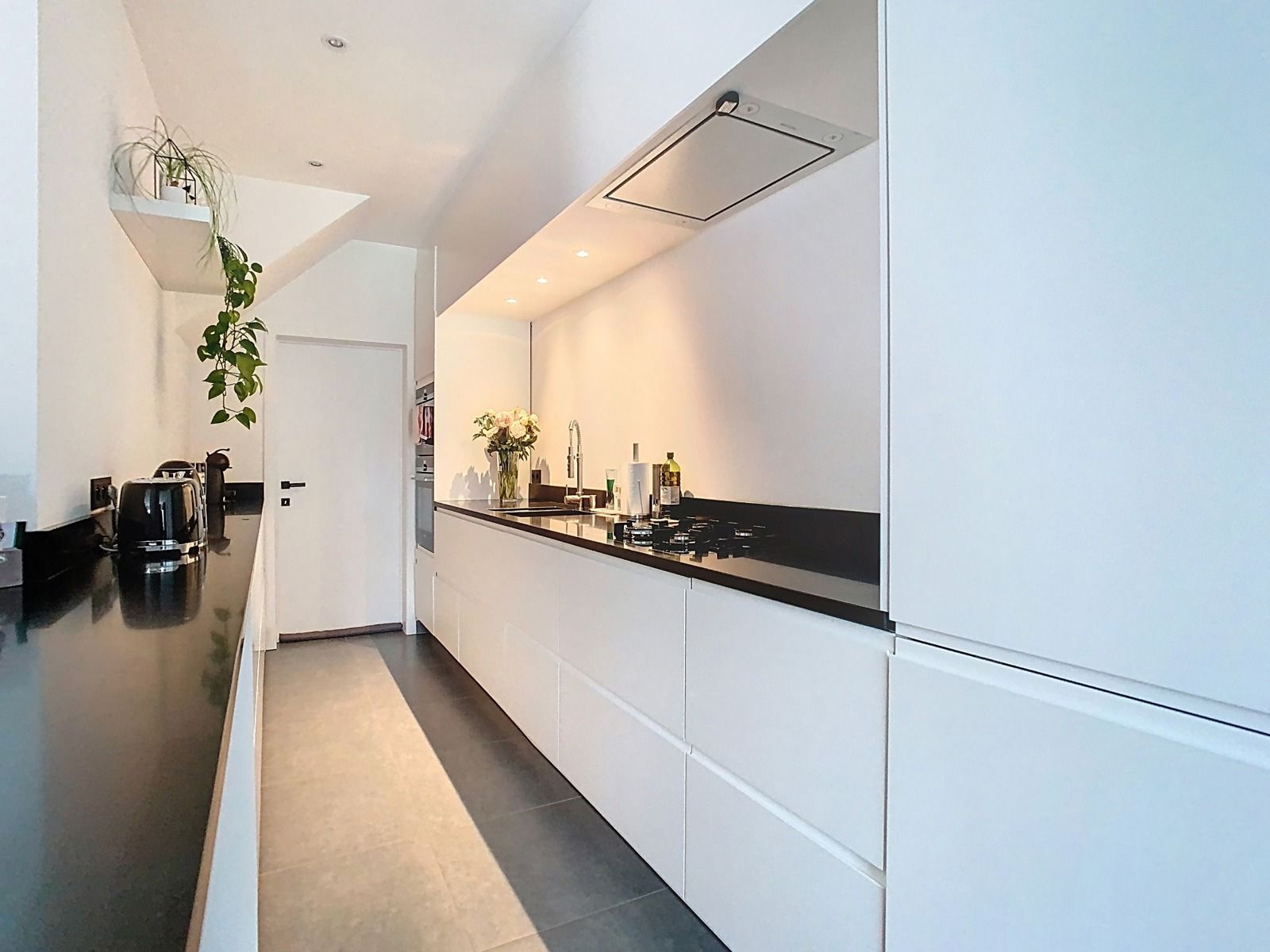 Instapklare HOB met 3 SLPK, tuin én garage! foto 8