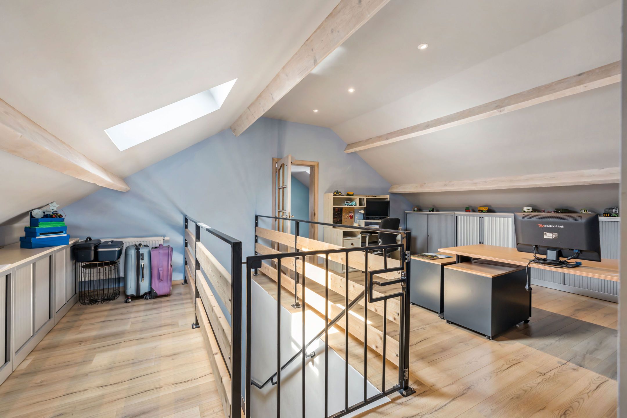 Rme woning 5 slpk met loods en prachtig zicht over Herne foto 17