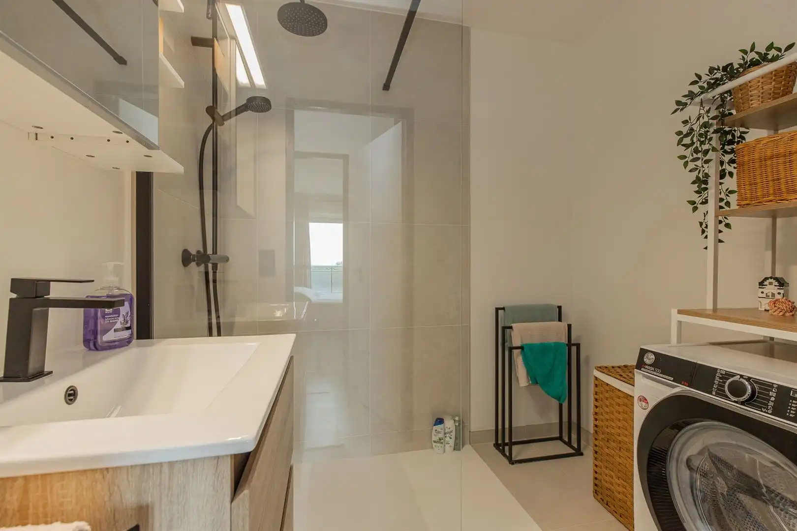 Instapklaar gerenoveerd 1-slaapkamerappartement met prachtig uitzicht op de Brusselse Forten foto 19