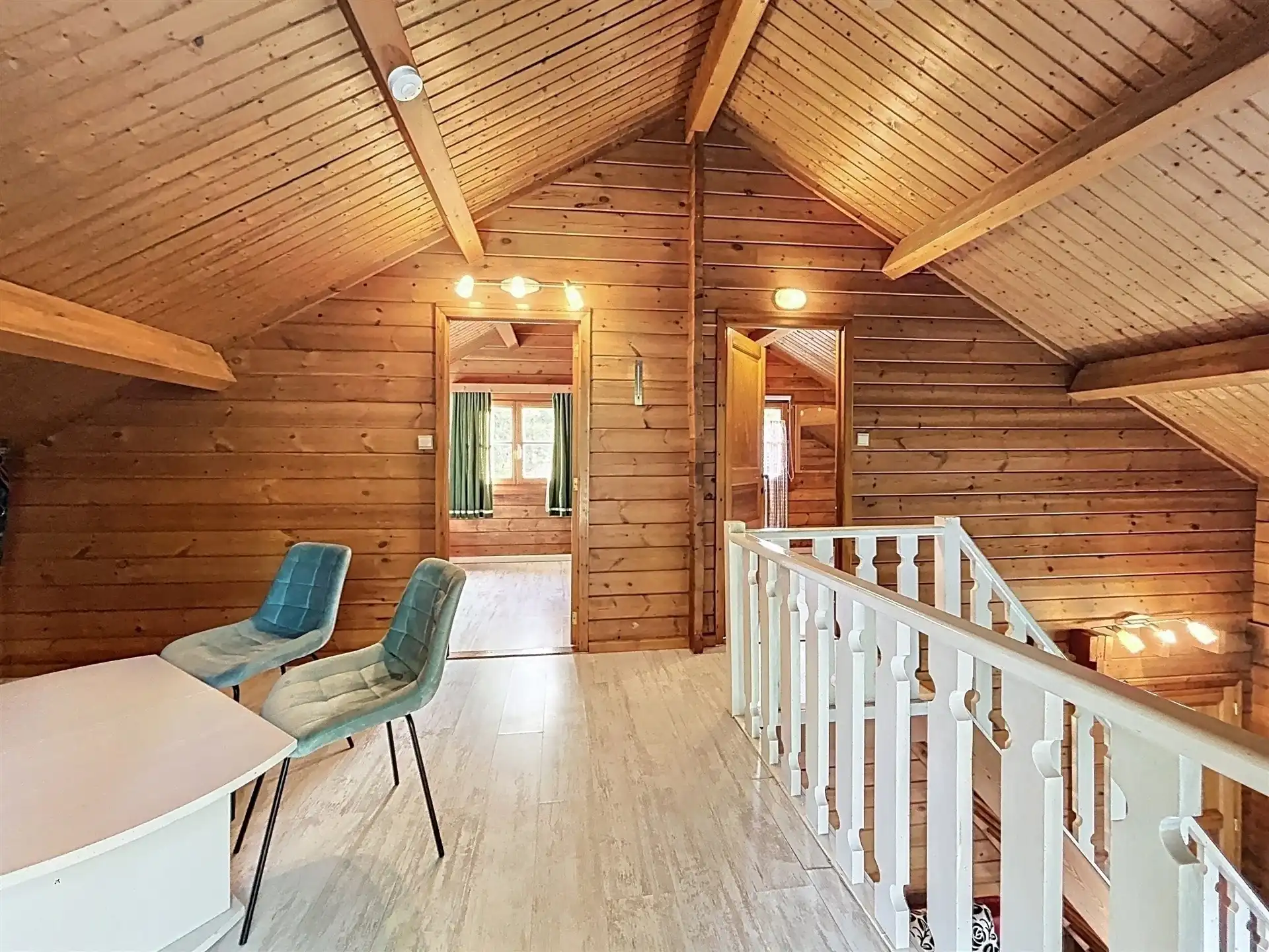 Instapklare vakantiewoning met garage op perceel van 938 m² foto 8