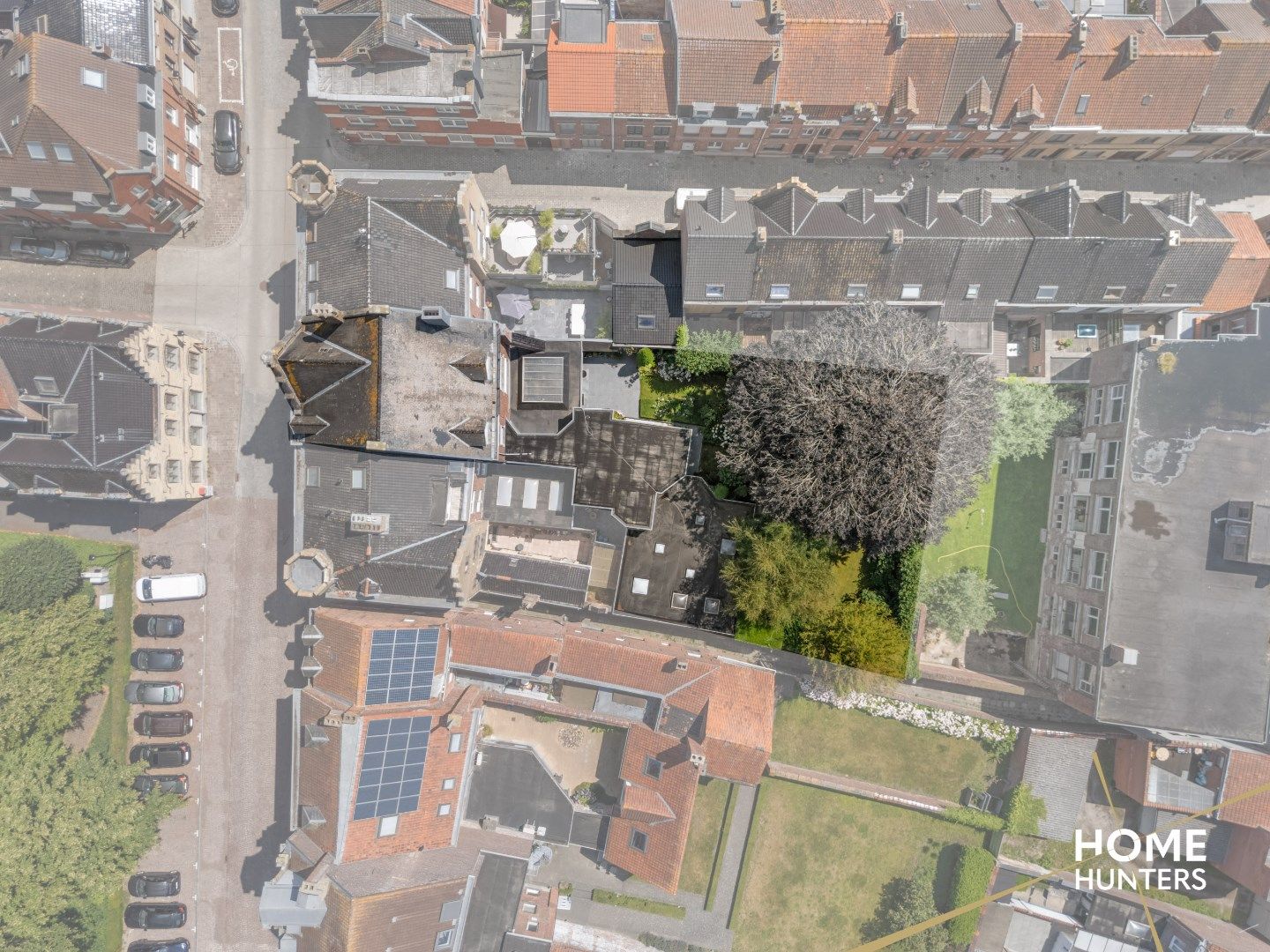 Statige herenwoning met 8 slaapkamers, ruime garage, praktijkruimte en fenomenale stadstuin foto 5