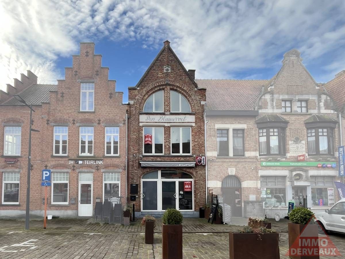 Moorslede - Iconisch café "Den Blauwvoet" met duplexappartement foto {{pictureIndex}}