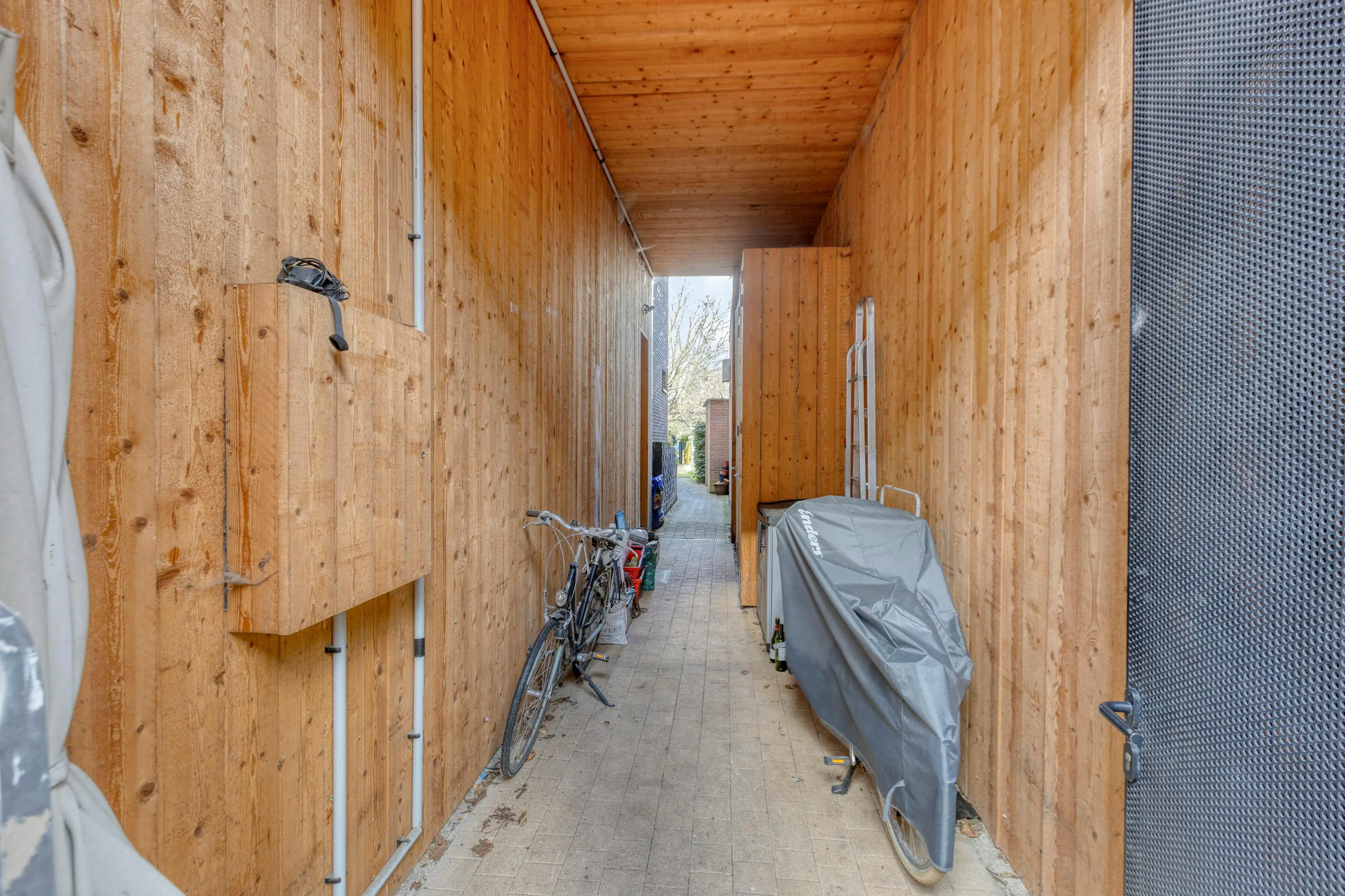 Instapklare stadswoning met 3 slaapkamers in Runkst foto 25