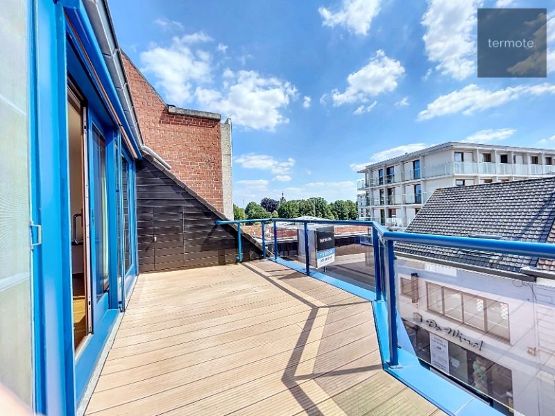 riant appartement 246m² foto 2
