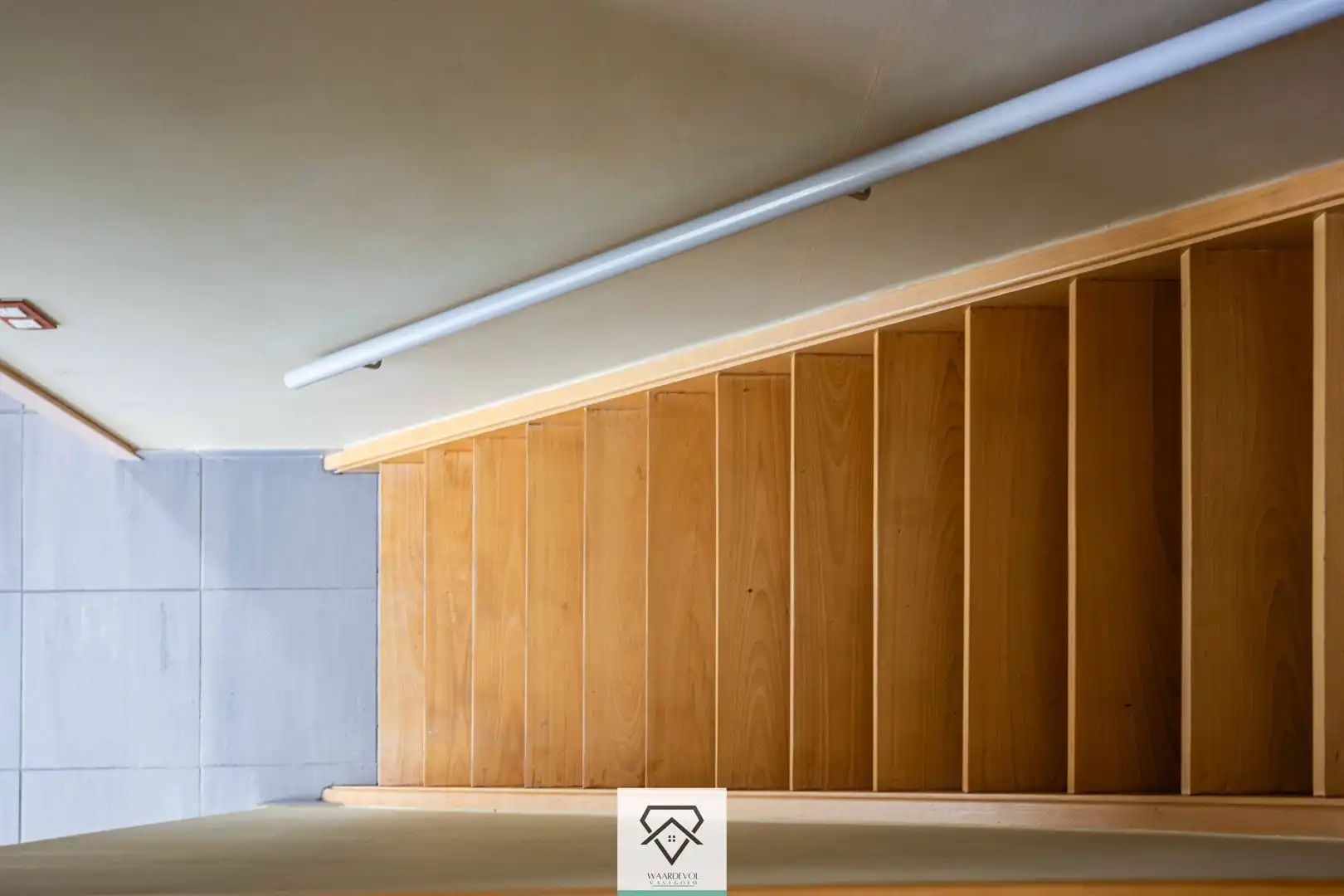 Moderne instapklare villa te koop met zonnige tuin foto 12