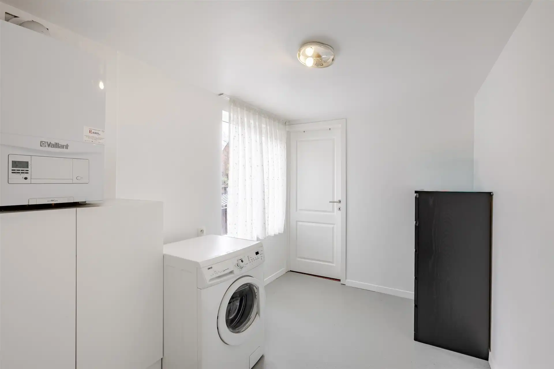 Ruime woning met 4 slks, tuin en garage foto 17