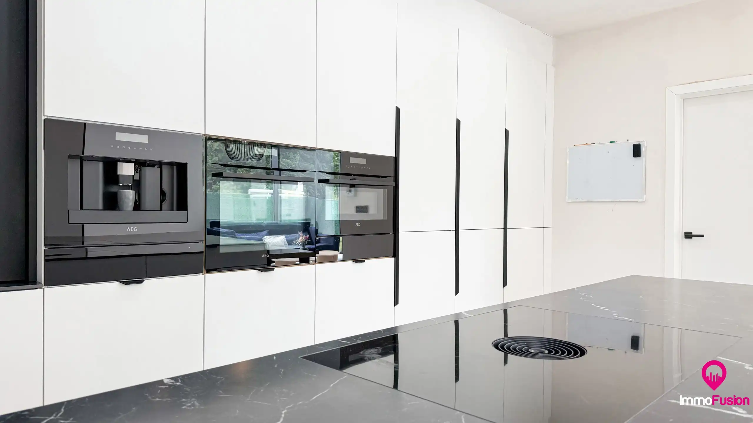 Instapklare villa met 4 slpk., laadpaal en zonnepanelen! foto 15