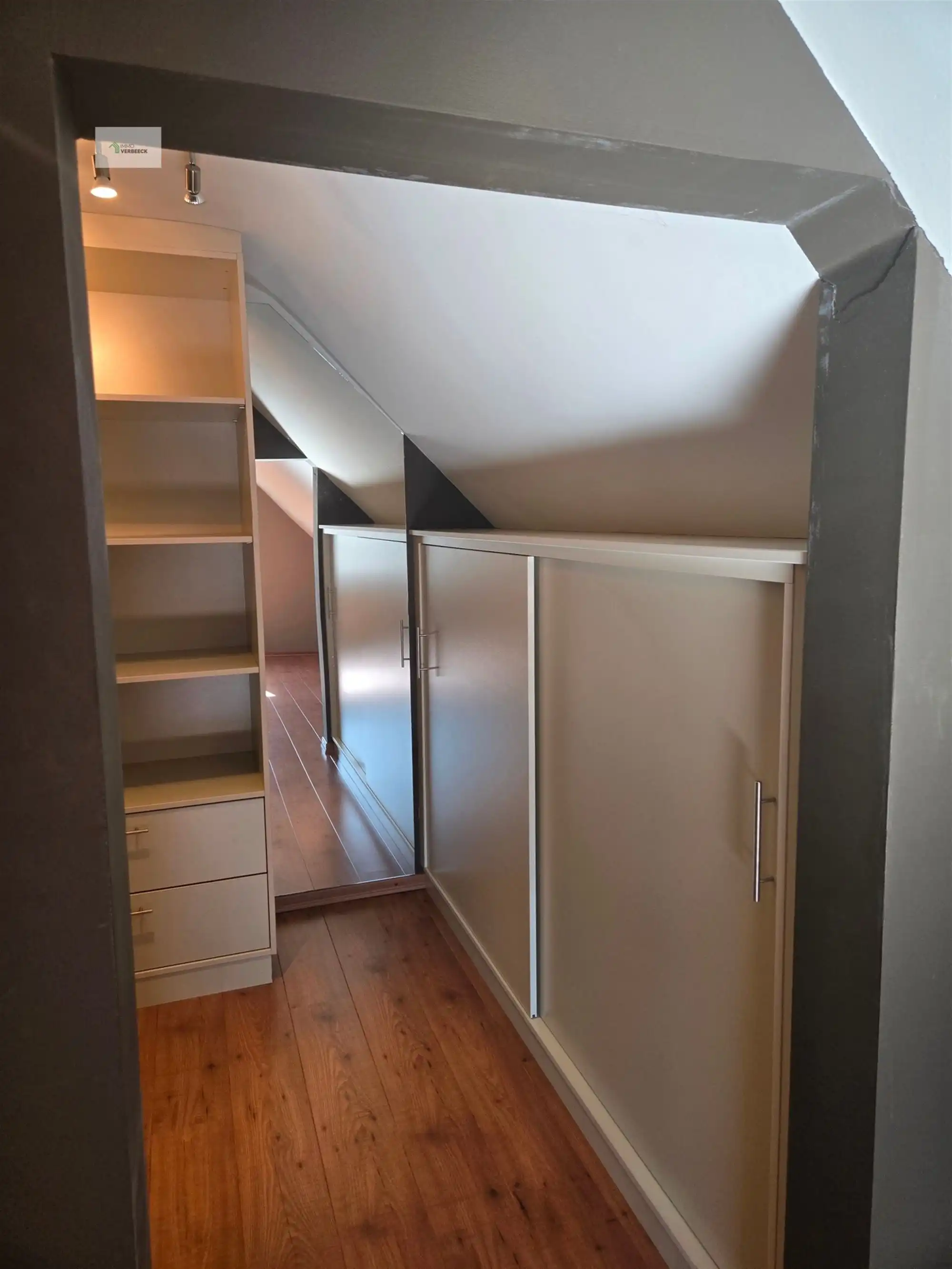 Ruime Woning met 3 Slaapkamers in Bale foto 49