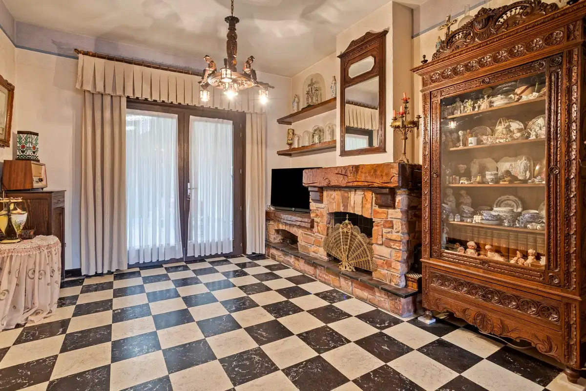 Te renoveren, ruime woning op 427 m2! foto 6