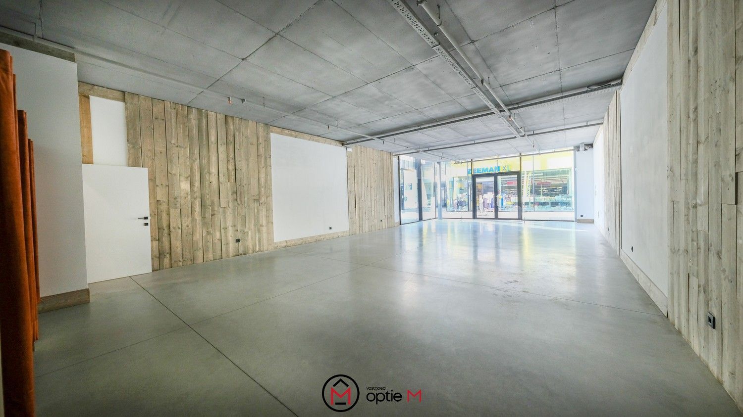 Modern handelspand te koop op toplocatie in Bilzen foto 4