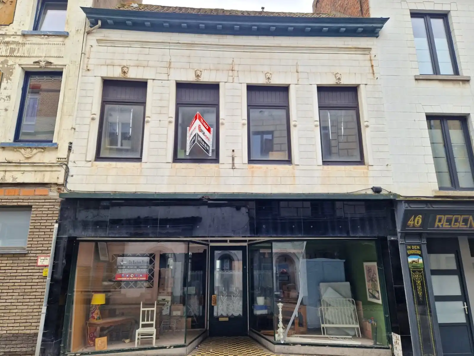 WSB-Immo: te renoveren pareltje in centrum Geraardsbergen foto {{pictureIndex}}