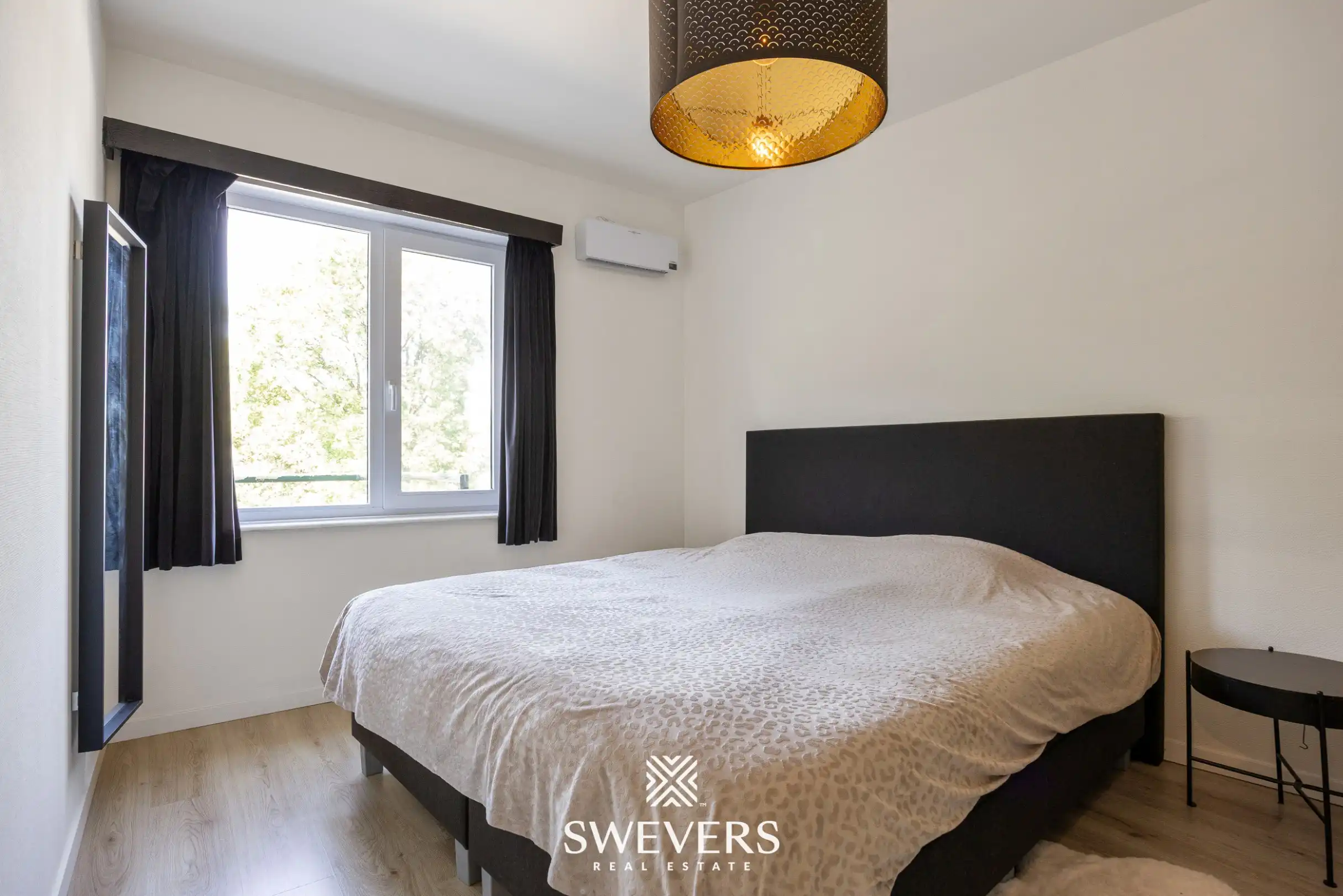Uitstekend gelegen en instapklaar appartement met 2 slaapkamers te Genk foto 14