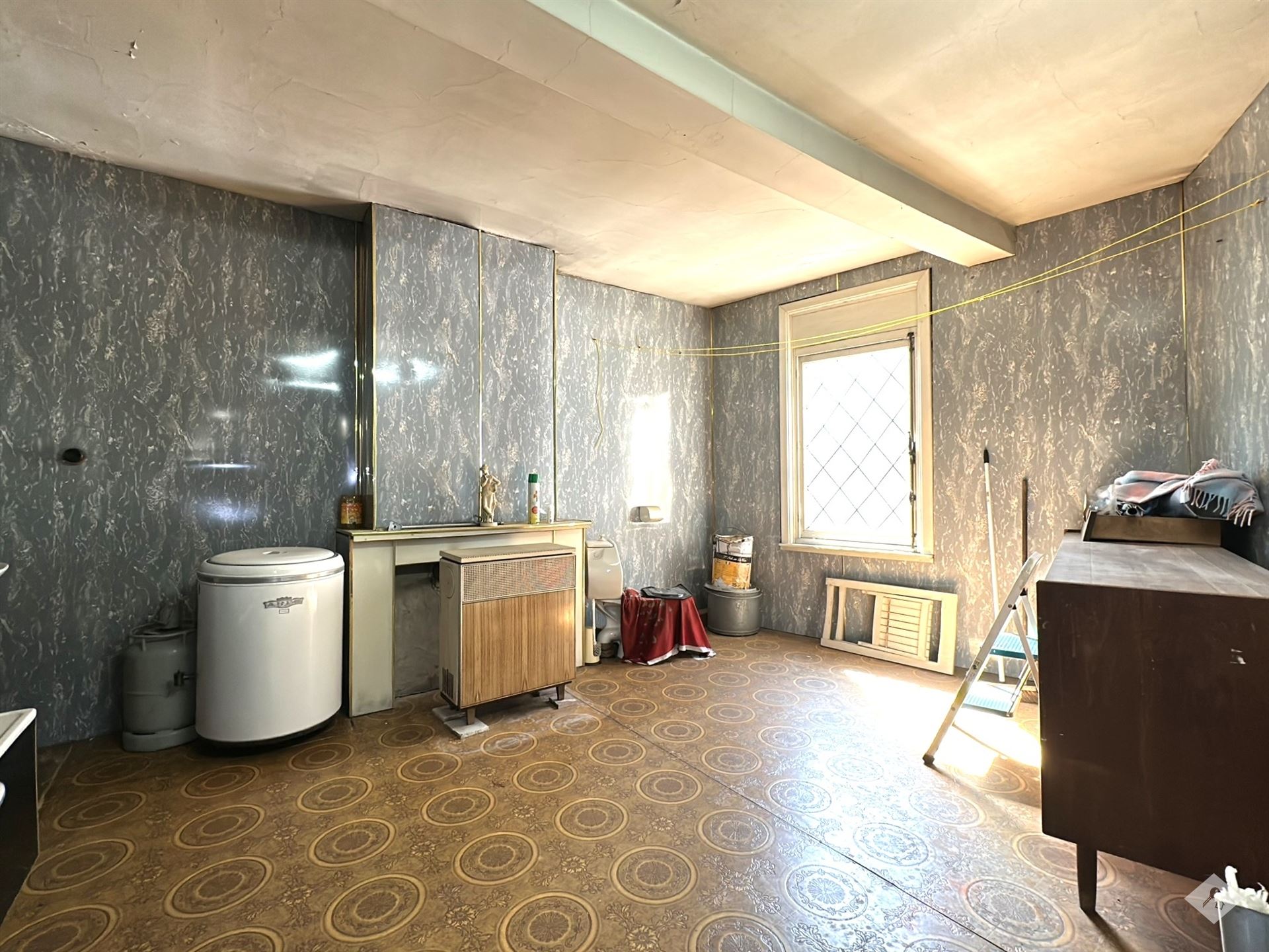 Te Renoveren Woning te Koop in Lebbeke foto 18