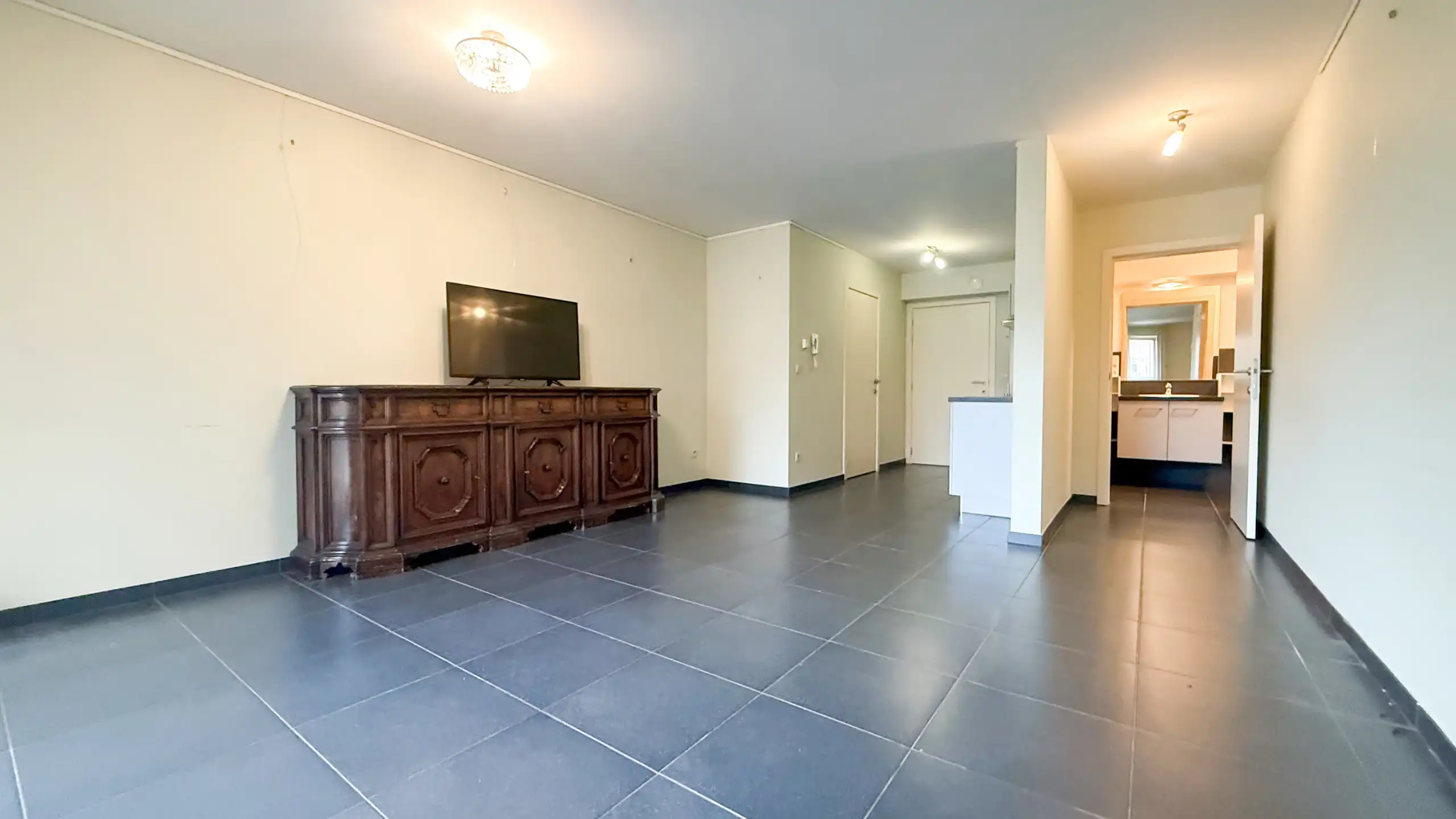 Veelzijdig investeringspand met 10 kamers, lift en kelder! foto 34