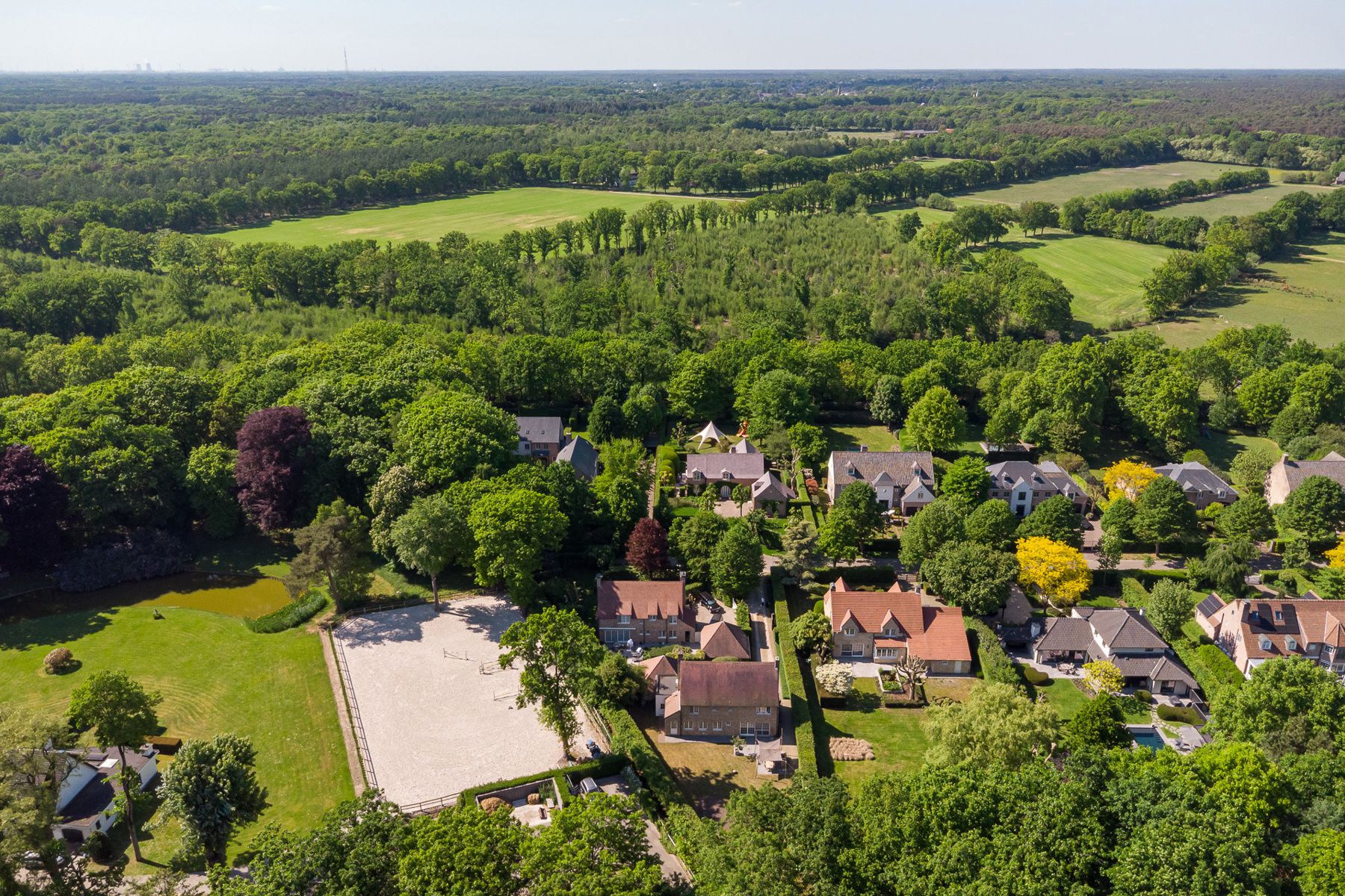 Stijlvolle cottage villa met 5 slpks en polyvalente ruimte foto 30