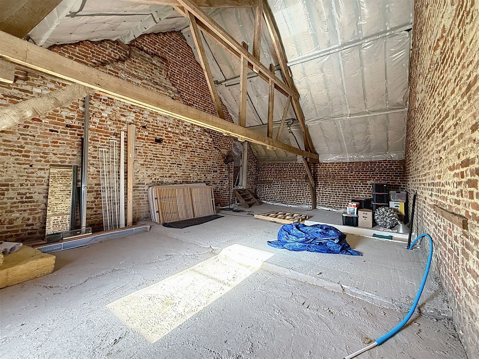 Gerenoveerde ruime woning, tuin, bijgebouw, 5a 45ca foto 29