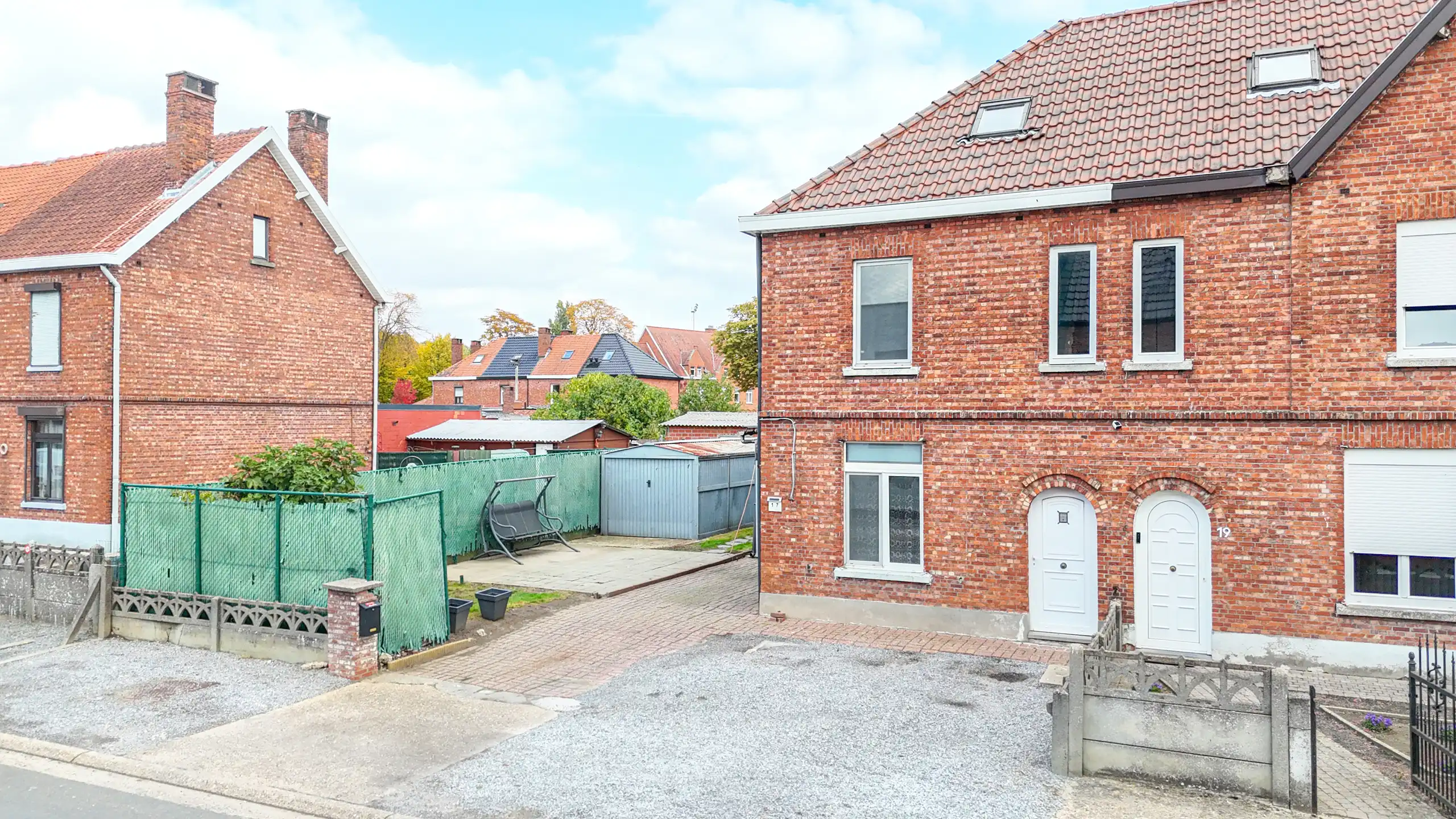 Instapklare vernieuwde woning van 170m² met 3slpks! foto 25