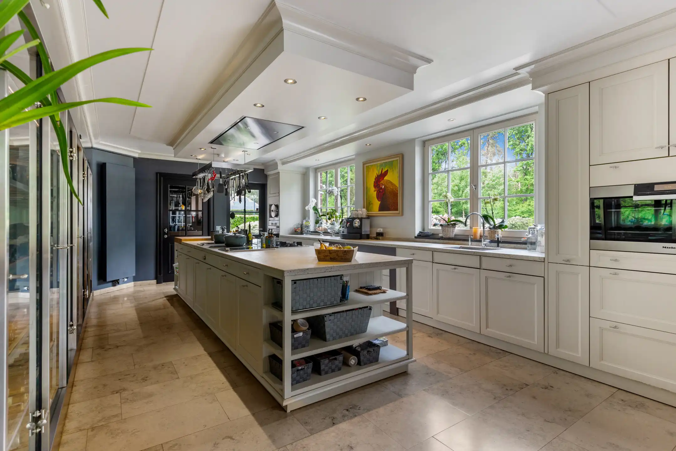 Exclusieve villa met zwembad op een perceel van 6.420 m² foto 5