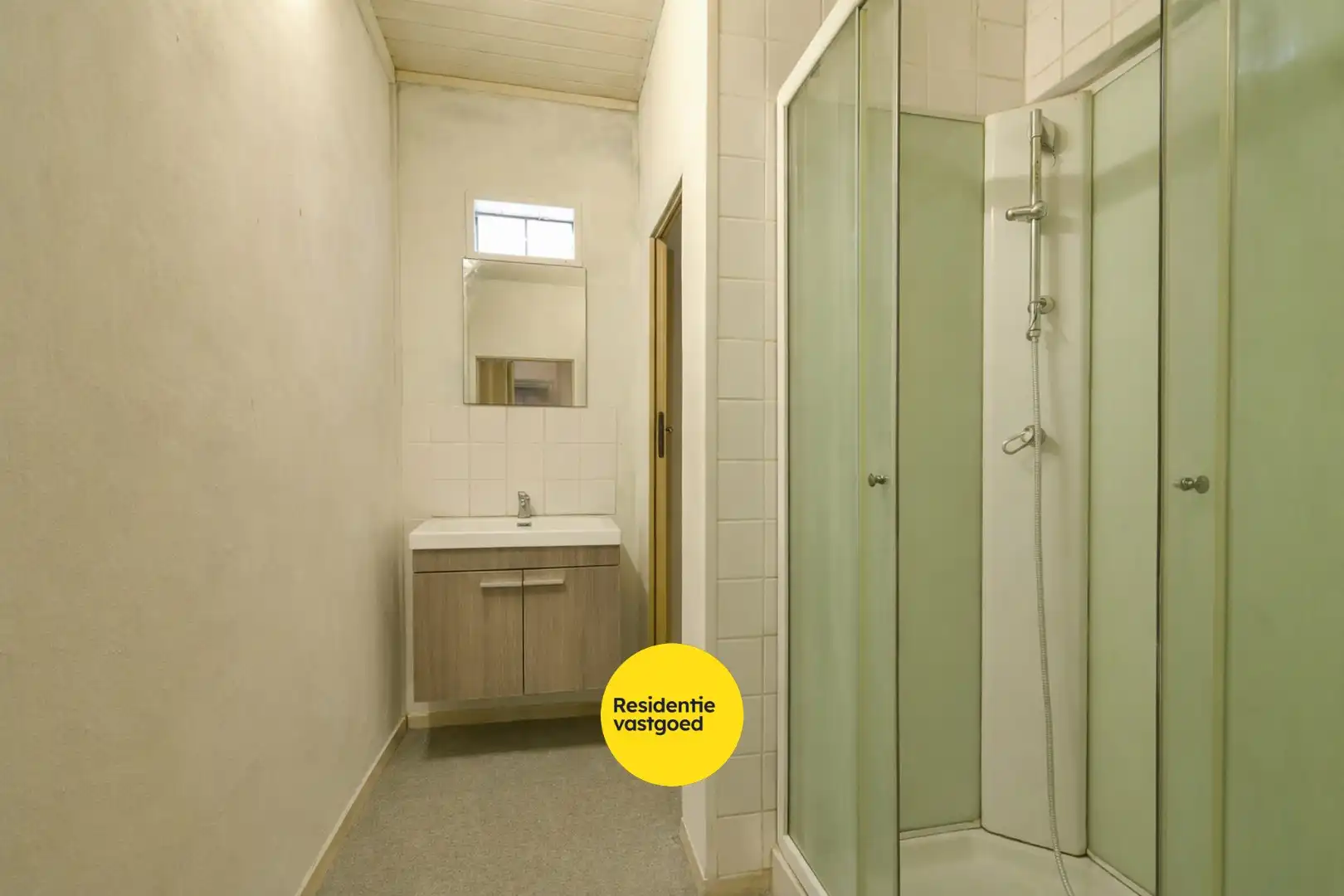 Ruime te renoveren stadswoning! foto 5