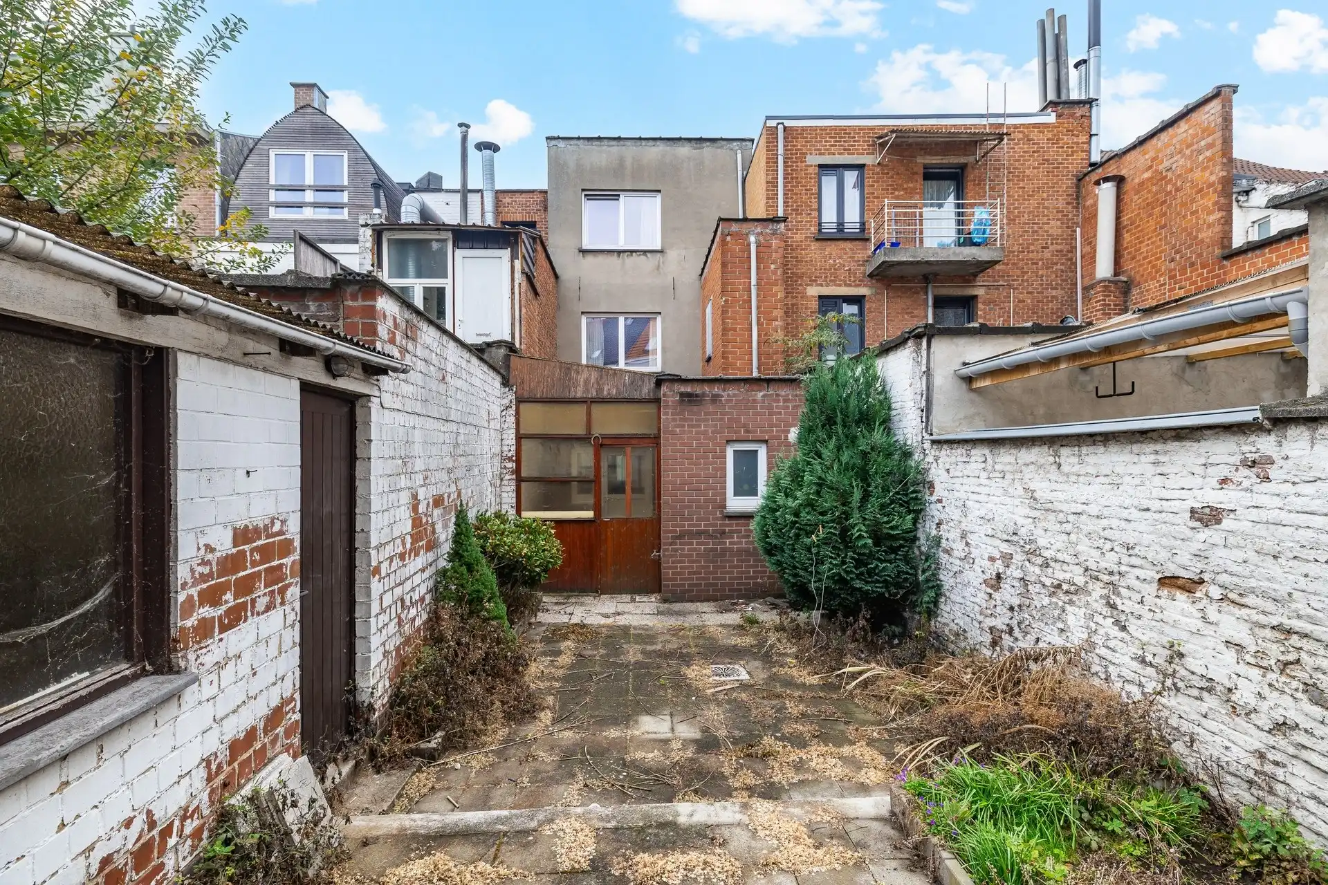 Ruime woning met 4 slaapkamers en stadstuin! foto 4