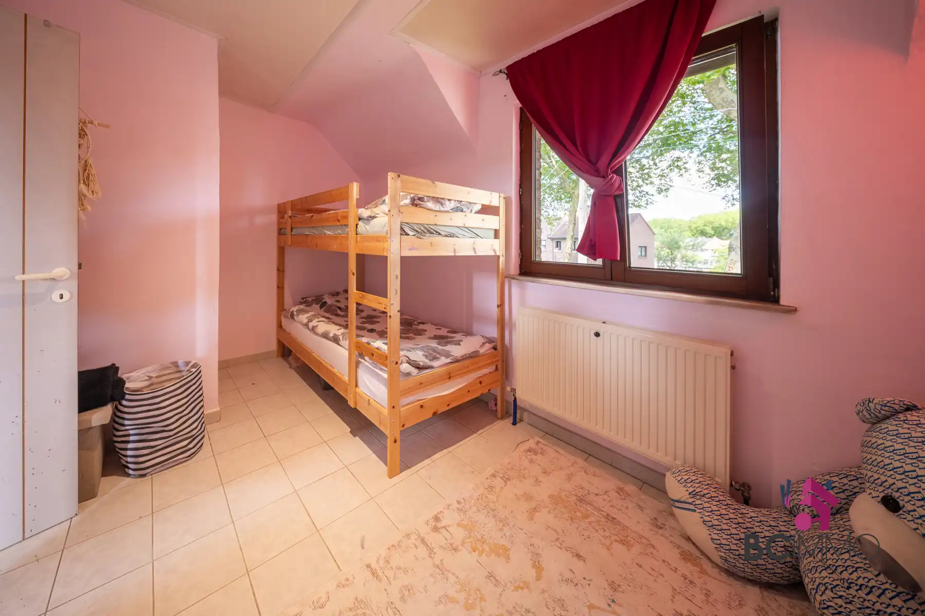 Halfopen woning in groene woonwijk  foto 13