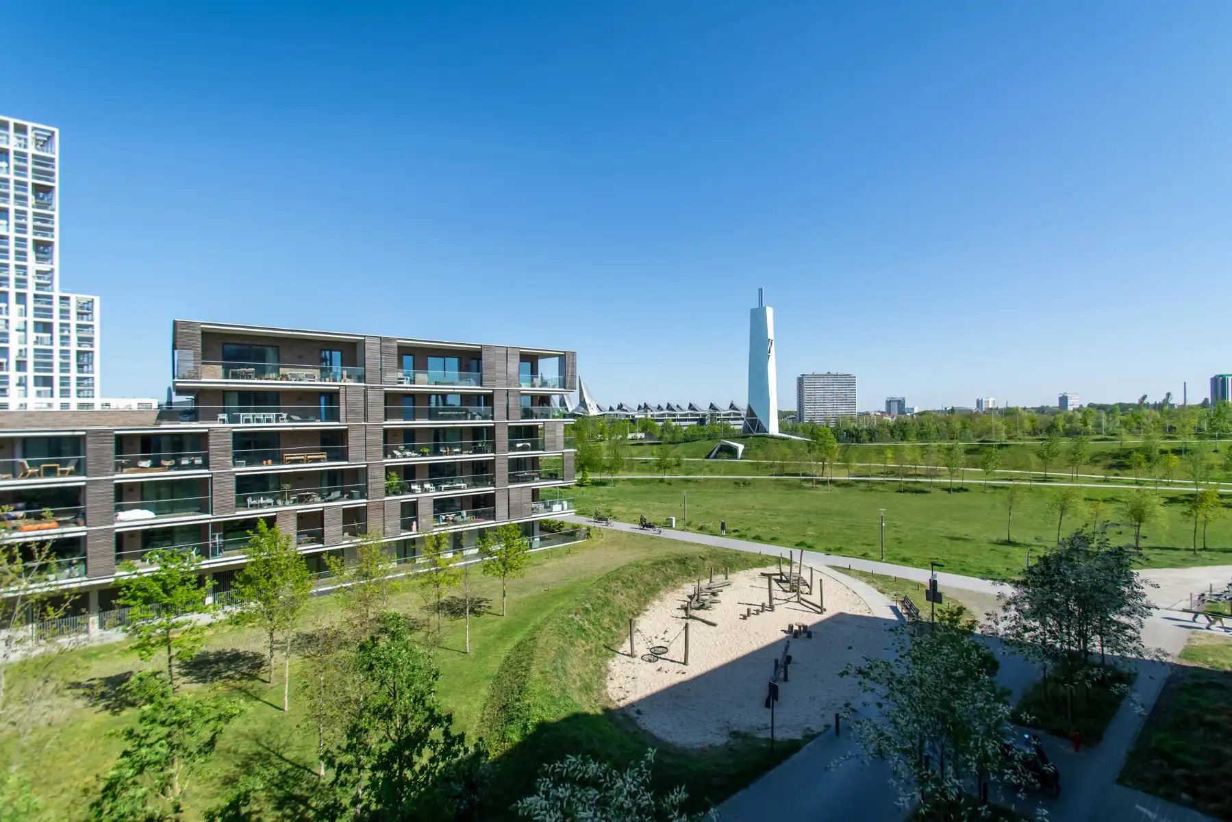 Prachtige 1 slaapkamer appartement met parkzicht foto 7