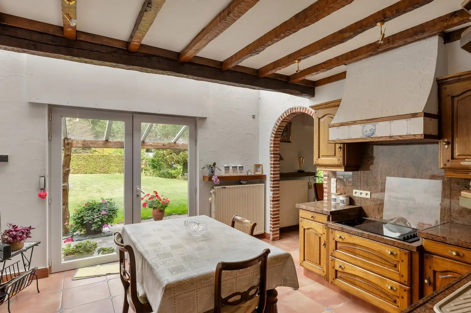 Ruime woning | 6 slpks | grote tuin foto 8
