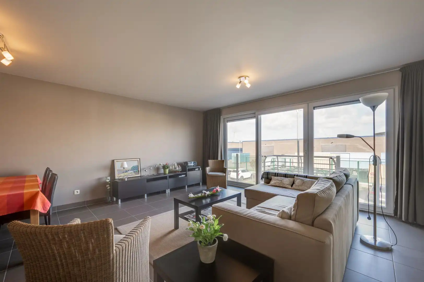 Instapklaar 2-slpk appartement nabij jachthaven Zeebrugge foto 5