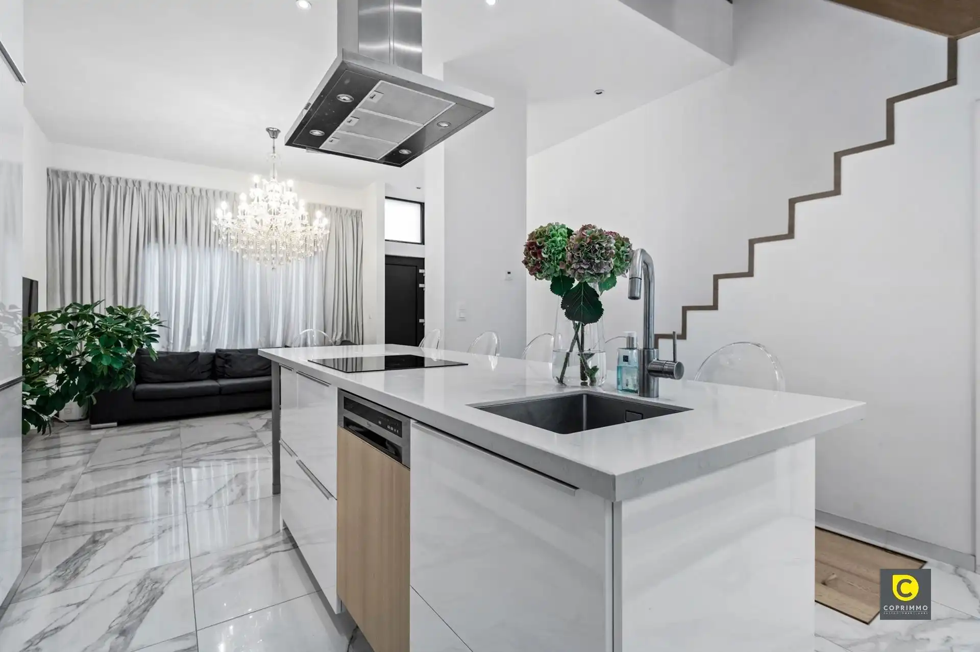 Instapklare woning met 2 à 3 slpks en stadstuin! foto {{pictureIndex}}