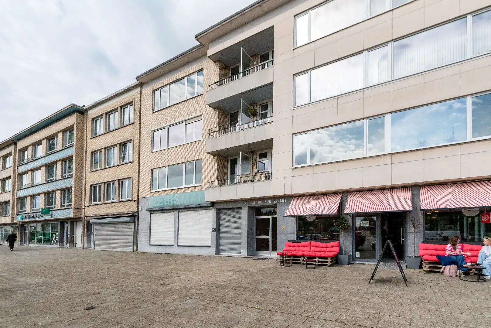 2 slaapkamer appartement met veel lichtinval met uitzicht foto 19